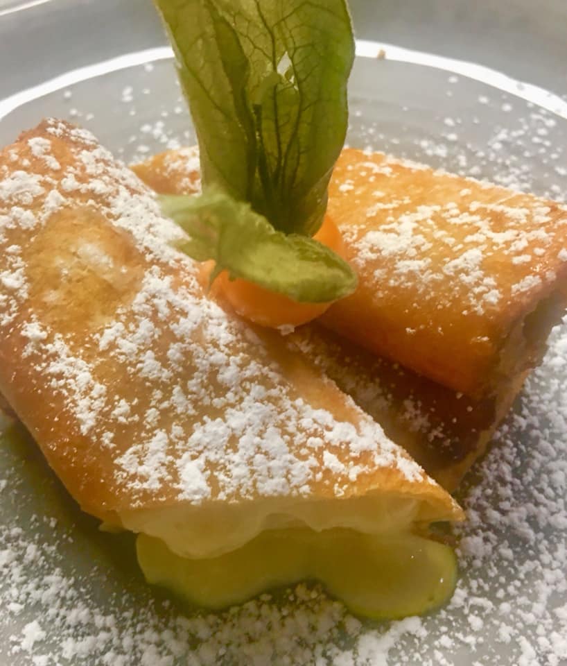 Un clásico de la cocina asturiana, “Carne gobernada”, al más puro estilo de #LaMadreña, y de postre los delicados “Frixuelos”, buscando siempre los mejores sabores caseros de #Asturias utilizando producto y técnicas de gran calidad.
lamadrena.com