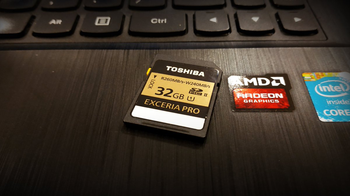ToshibaMemoryID's tweet photo. Akhir pekan udah siap buat hunting foto?
Jangan lupa persiapkan memory card terbaik untuk memastikan tak ada momen berharga yang tak terabadikan.
#toshiba #toshibamemorycard #flashdisk #toshibaid #flashdiskmurah #flashdiskunik #flashdiskbagus #flashdiskpromosi #4TahunJokowi https://t.co/crWXSRmgsq