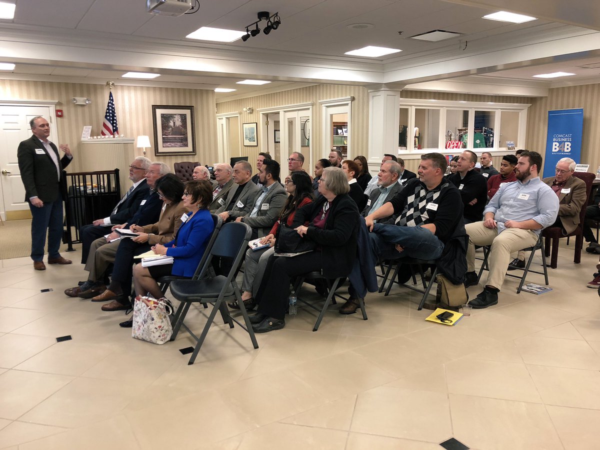 JohnRDallasJr's tweet image. As @ENCLAVEORD continues to reconceptualize #CompetenceAssessment and #CompetenceDevelopment for #entrepreneurs — one individual at a time — @KelloggExecEd professor @RHughes102 earned an A+ for his high-value intro to actionable #SocialPsychology of #AfterActionReviews — #AARs.