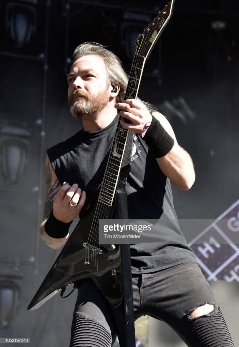 Bfmv Jpn Padgeのカッコ良さについても一日中誰かと語り合いたい Michael Padge Paget Of Bullet For My Valentine Performs During The Aftershock Festival 18 Photo By Tim Mosenfelder Getty Images Bfmv Michaelpaget T Co