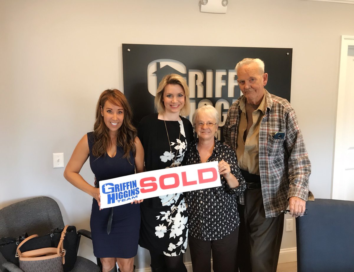 ghteamdelaware's tweet photo. 🏡 W•E•L•C•O•M•E H•O•M•E Lou &amp; Al 👫
Shout out to Team Member Heidi on finding their #newhome 👏🏻 Thank you to Sergovic Carmean Weidman McCartney &amp; Owens, P.A. ⚖️ 
.
.
.
#griffinhigginsteam #dreamteam #remax #realtor #house #sold #delaware #realtorlife https://t.co/Iq0sxhvsgd
