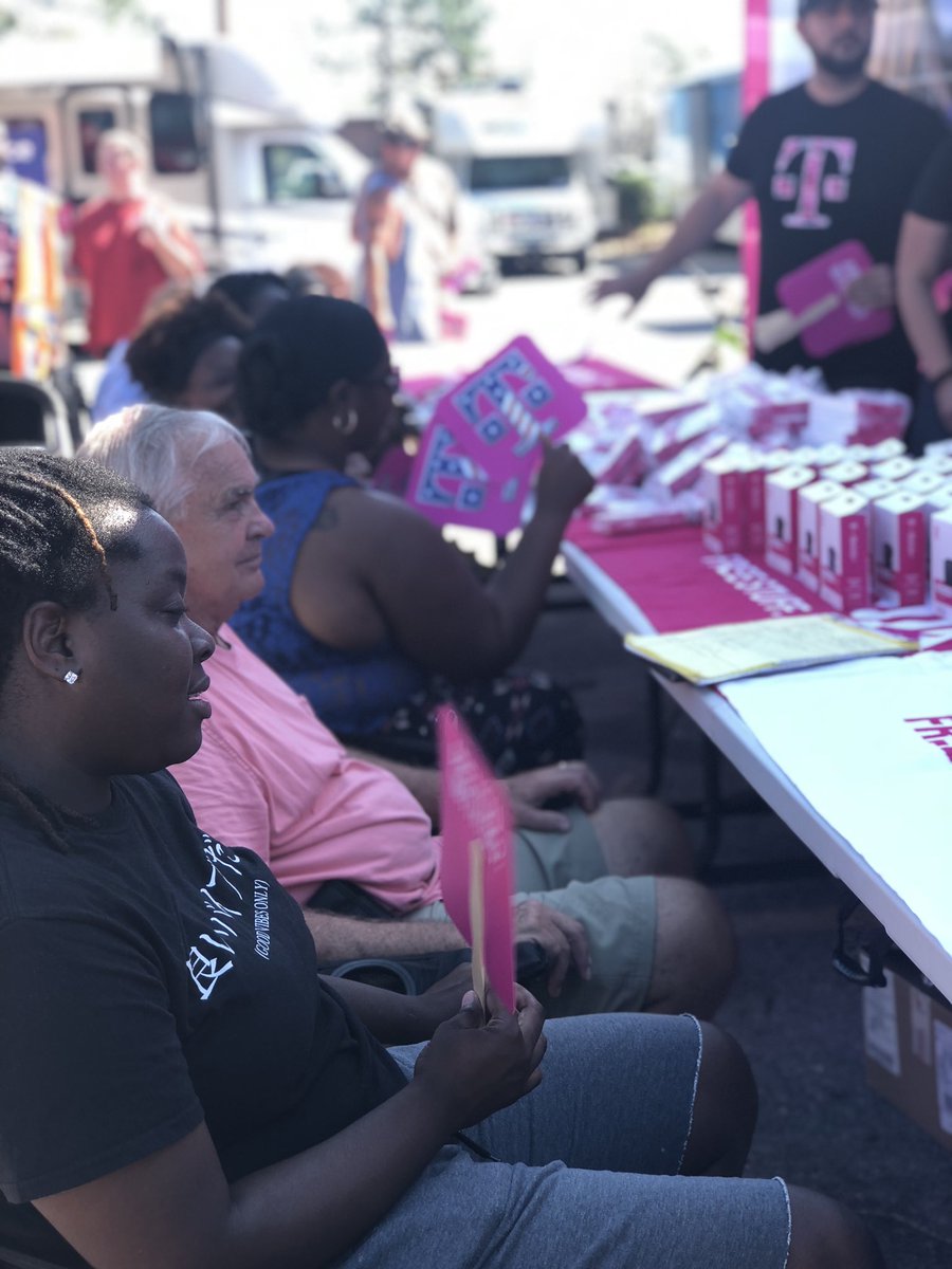 jboy1724's tweet image. It’s times of distress and need that shows the true color of humanity. I’m blessed to work with such great people with great hearts to serve in Panama City after the storm #HurricaneMichael #ConnectingPeople2TheirWorld #TMobile #HR4HR @FLGovScott @JimmyPatronis @bnash001