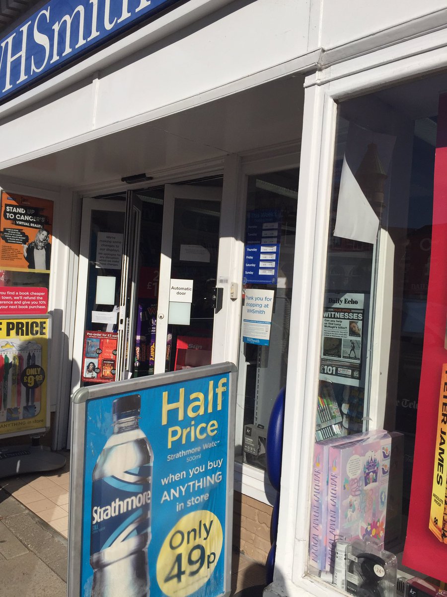 SophieKBoxall's tweet image. Half price #singleuseplastic bottled water with any purchase, @WHSmith? Why is your marketing promoting #plasticpollution? Spotted in #Romsey #Hampshire  @FinalStrawSOL @2minbeachclean @aplastic_planet #DrowningInPlastic