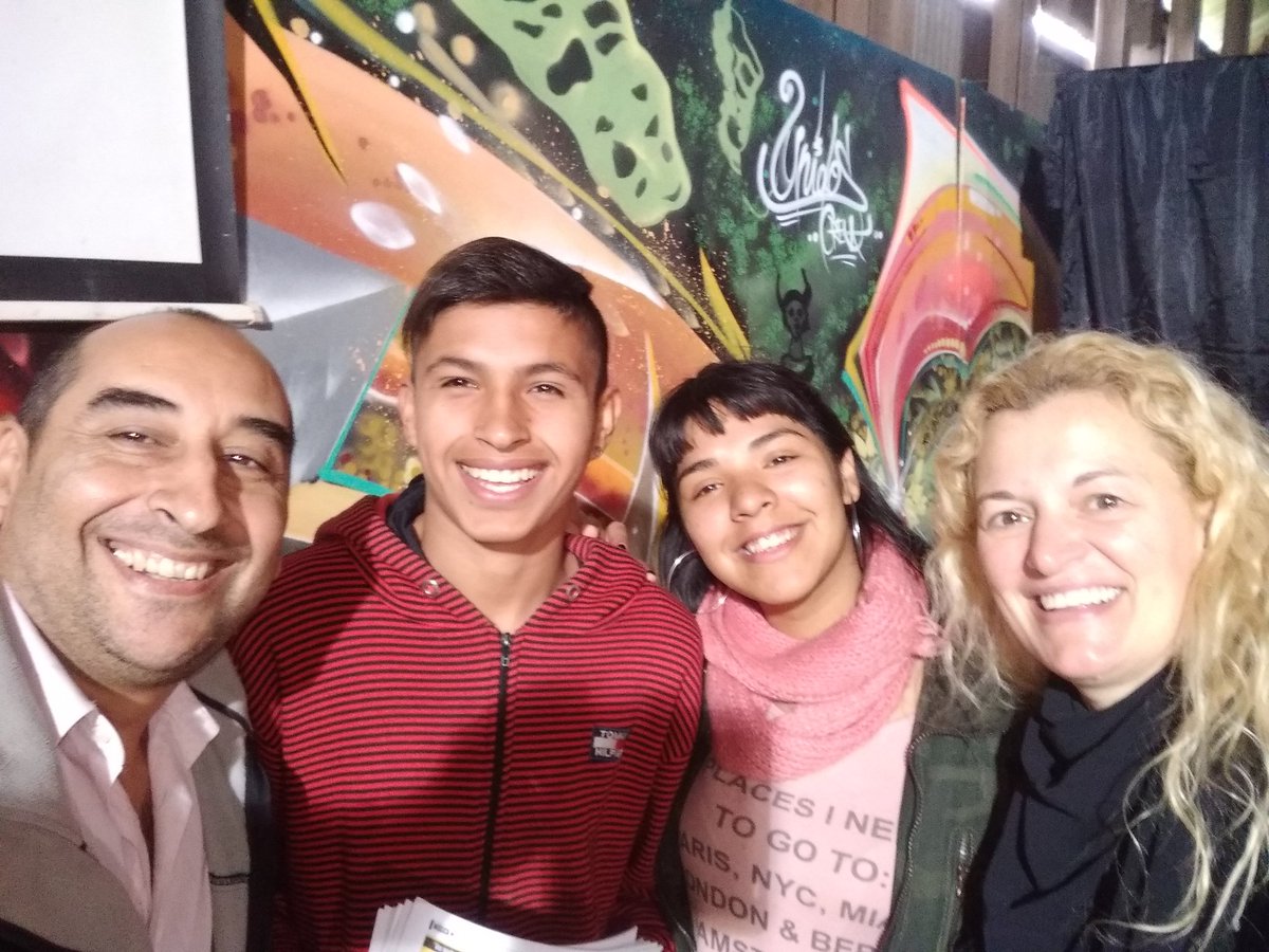 AcsarmientoB's tweet photo. En la Expo, 1° Encuentro desayuno de trabajo Jefe Distrital, Insp.Secundaria y de Psicología de #CapSarmiento con los Centros de Estudiantes, Concejales, Consejeros Escolares, y PSE. @GerFCapriotti @BAregion12 @JulMarincovich @licmanealvarez @CAR_CEC https://t.co/Hgpjsy86eJ
