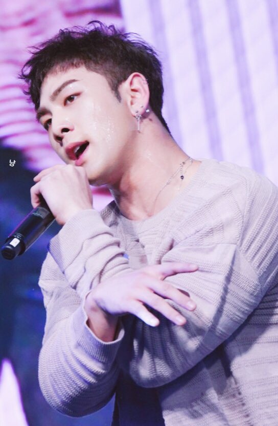 181020 유플러스 런칭행사 백호 프리뷰
오늘 최고로 멋지고 귀여워 😭😭😭
#백호 #강동호 #BAEKHO