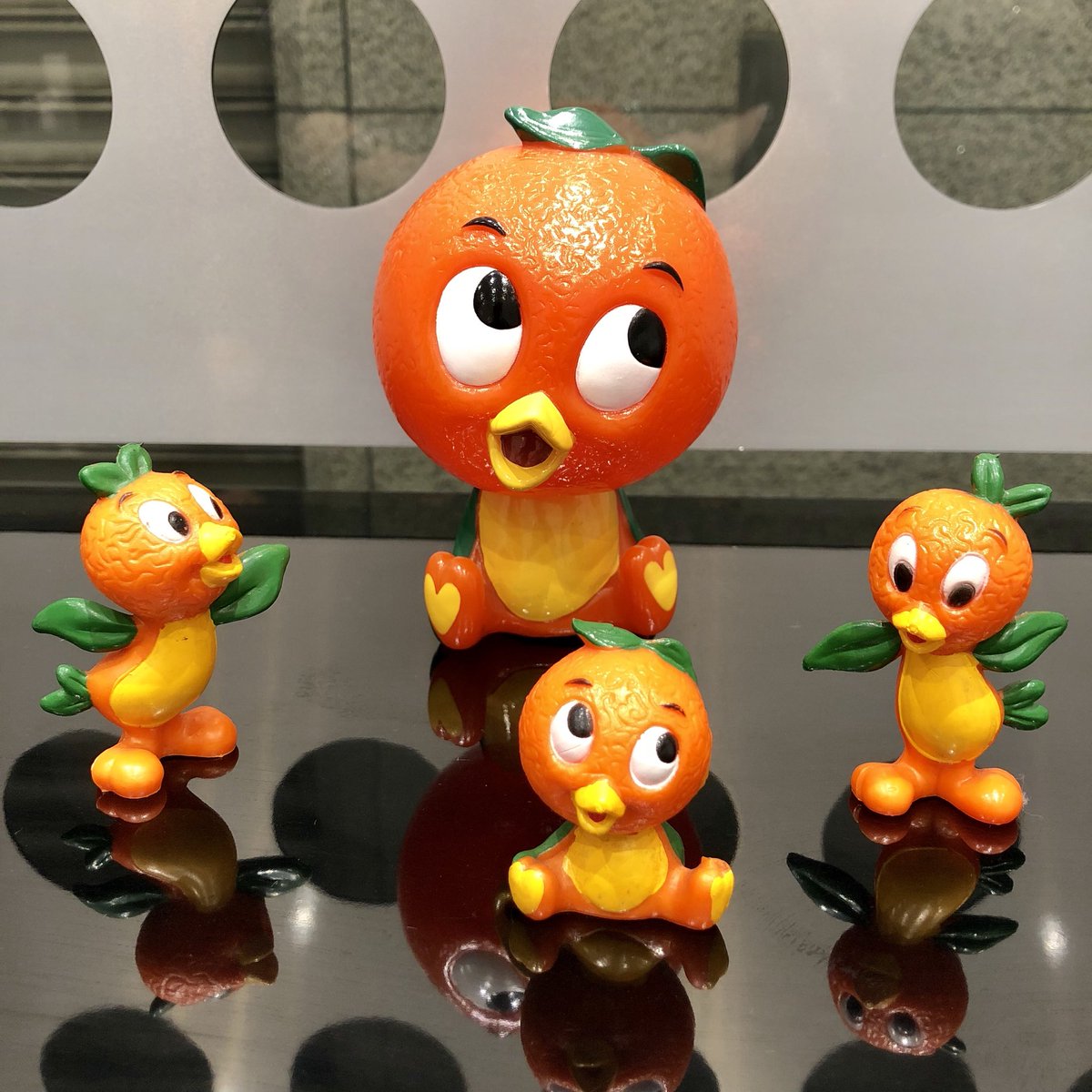 月の母さん ディズニーキャラクターの中で 実は1番好きなのがコレ ディズニーがデザインしたフロリダオレンジ 協会のマスコットオレンジバード この子を見てるとなんだか元気を貰えるの オレンジバード