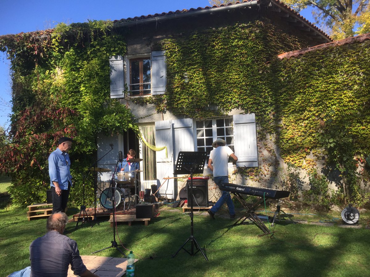 In the south west of France for the weekend shooting some musical goodness 🎥! What a treat w/ <a href="/JW_Photography_/">Justin Windle</a>  🇫🇷😌