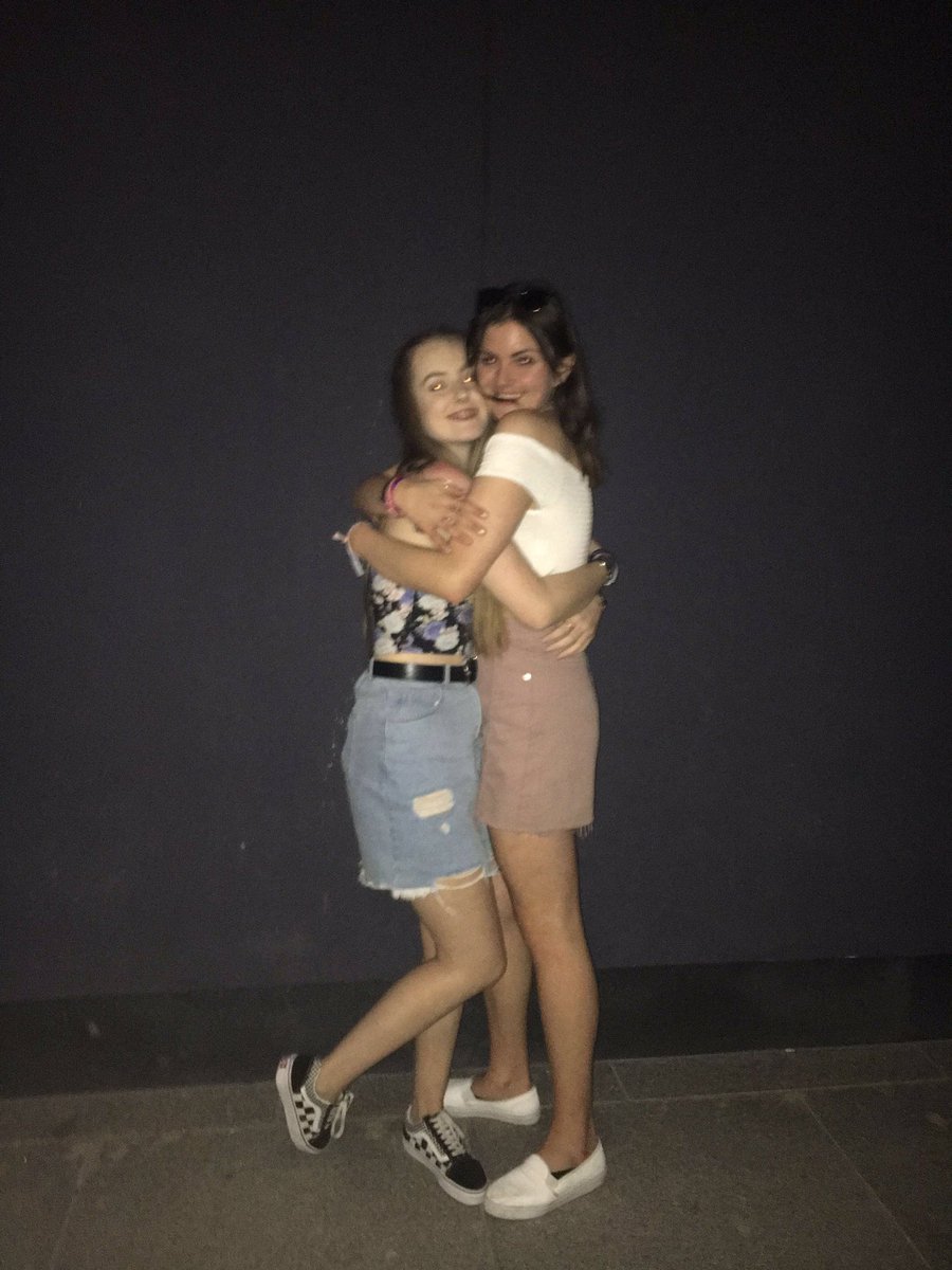 JTWJade's tweet photo. miss this day so much 😔💗 https://t.co/0lWMgOuupK
