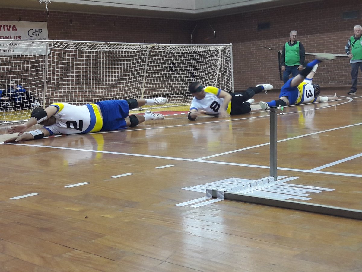 _MissBrown_'s tweet photo. Torneo internazionale di #torball Città di #Torino organizzato dalla Polisportiva #Uici #Torino che ospita le squadre di #Monza, #Bergamo, #Teramo, #Reggina, Nizza, Graz e Amriswill. @Fispic_official #sportdisabili https://t.co/I8CyYzvfCg