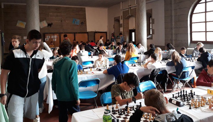 EcDesLions's tweet image. Et c&apos;est parti pour le championnat du rhone jeunes 2018 #echecs. Le club accueille la compétition, avec 240 joueurs pour 14 titres à attribuer.