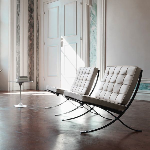dfurnitureideas's tweet image. Just Pinned to Furnishings + Ideas: #BarcelonaChairs and #SaarinenTulipTable ift.tt/2QYrQLW