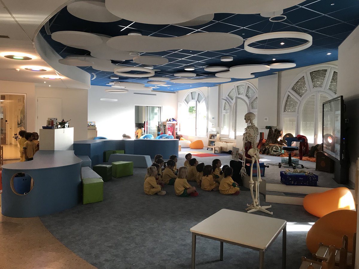 sarahmartin74's tweet photo. A privilege to visit Col legi Monserrat School. Loved the talking walls. Sincere thanks to Sister Monika for generously sharing your time and journey - inspirational https://t.co/SsBnvg9g42