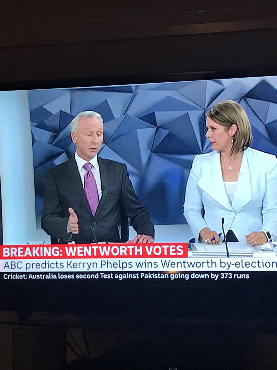 StephenFayJ's tweet image. #wentworthvotes  Even the presenter looks stunned by the swing. The start of the latest minority government : ScoMoMinGov