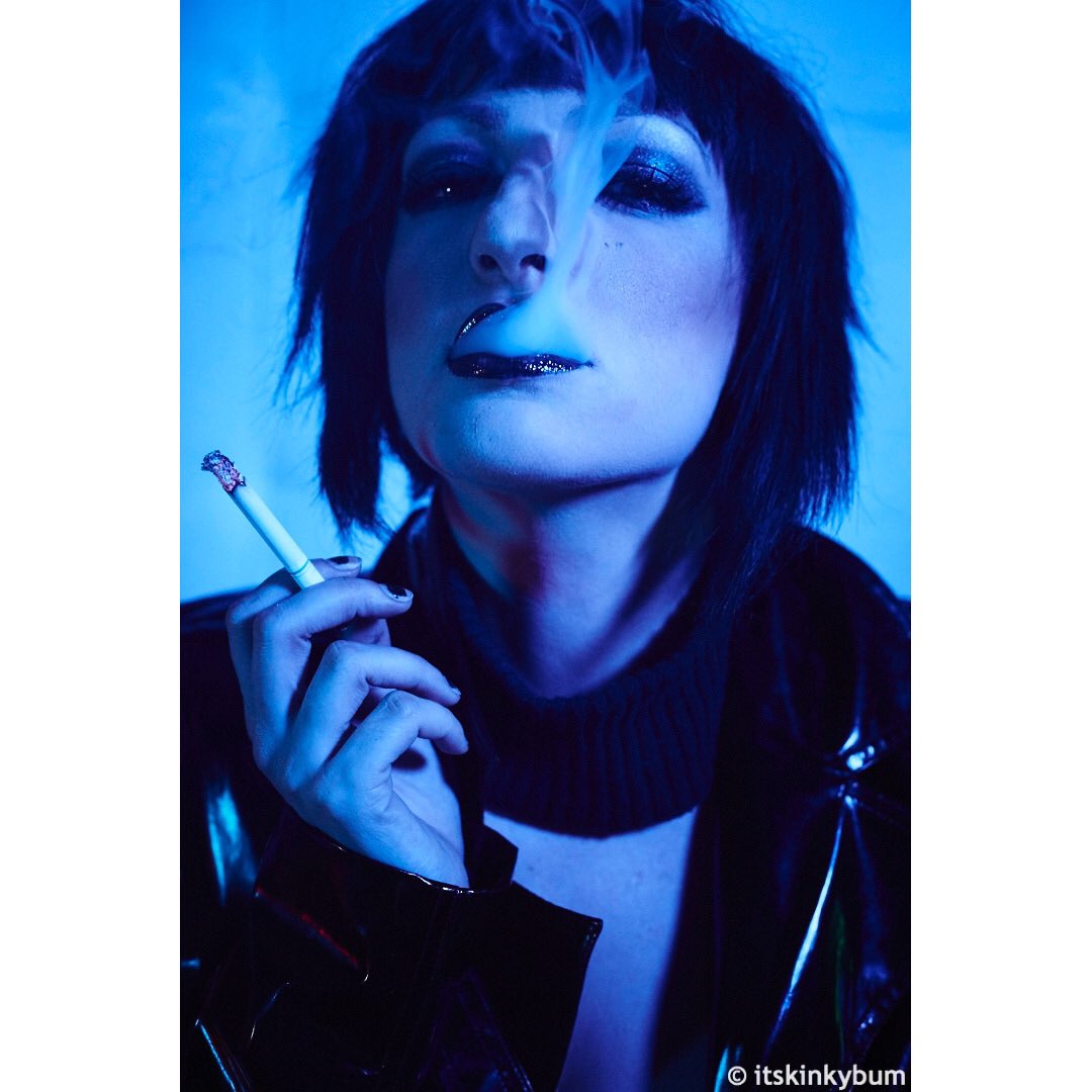 lensweasel's tweet photo. Another shot I love of this gorgeous Lady &amp; my love @Cybill_Troy from our latest shoot at @DTLAdominas 
#cybilltroy #Domina #LilEvil #dtladominas #LA #NYC #UK #smoking #photography #love #coldtone #cheekbones4eva #itskinkybum #lensweasel #wantphotothencallme #lasttwoweeks https://t.co/Rz4vTL4JRW