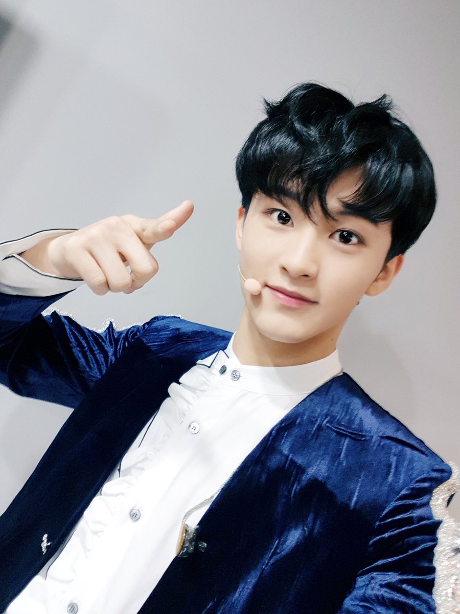 NCTsmtown_127's tweet photo. 이번주에도 저만이 아니라 127과 같이 나타났는데 어땠어요~? ㅎㅎ 저는 여러분과 믐뭔봄 볼 수있어서 재밌었어요~
매번 음중에 오셔서 응원해주셔서 항상 감사해요~ 집 조심히 들어가시구 맛있는것도 많이 먹어요!- 맠 
#NCT127_Regular_Irregular #음악중심
#으맠중심 #NCT127_Regular
#NCT127 #NCT https://t.co/Ur6ldZbMT6