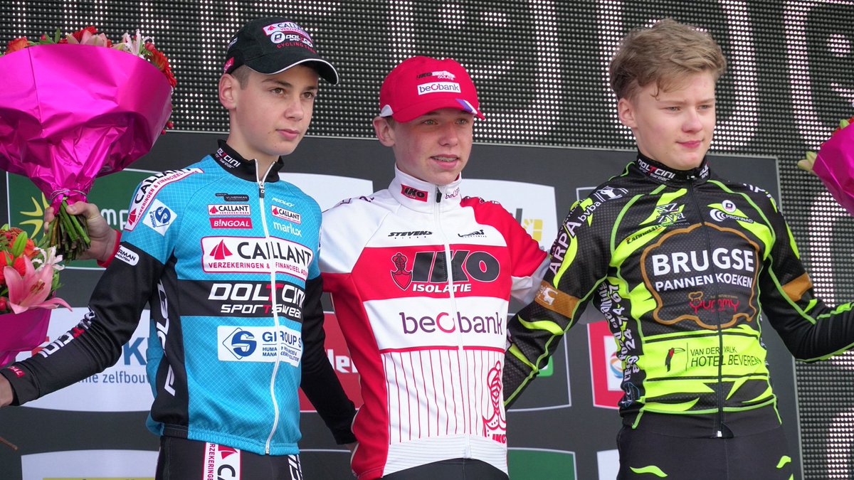 IKO_Beobank's tweet photo. @AaronDockx zorgt bij de eerstejaars nieuwelingen voor de eerste overwinning in de Telenet Superprestige Veldrijden in Boom! 🏆
#ikobeobank #ikopushinglimits https://t.co/8ocnoOvbMr