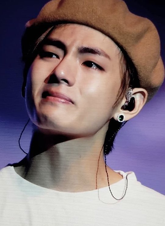 SakuraTae_BTS's tweet photo. Hey Tae!! Rest well & please dont over think about anything..Sleep well & stay hydrated..Please do remember we are all by your side & you will feel better real soon than you think #BTSinParis #BTS #GetWellSoonTaehyung ๐๐๐๐ #Boraghae Dont be so hard on you ๐๐ You are amazing https://t.co/9b0xZkDThI