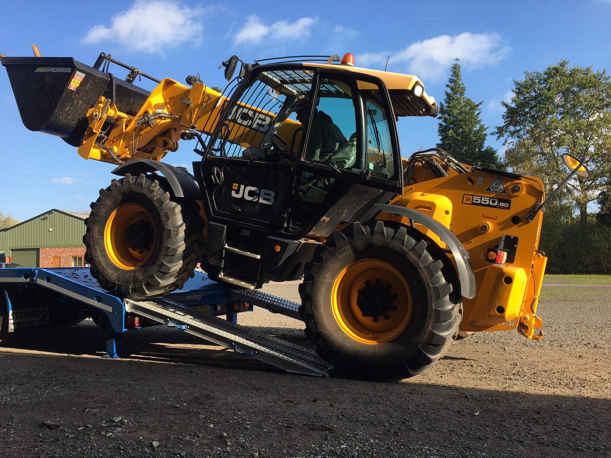 TWBFarms's tweet photo. First run out for our new @StewartTrailers low loader, very impressed so far. Workshop project this winter is to build a demount bowser and premix unit to support our sprayers https://t.co/XGUc43lMRQ