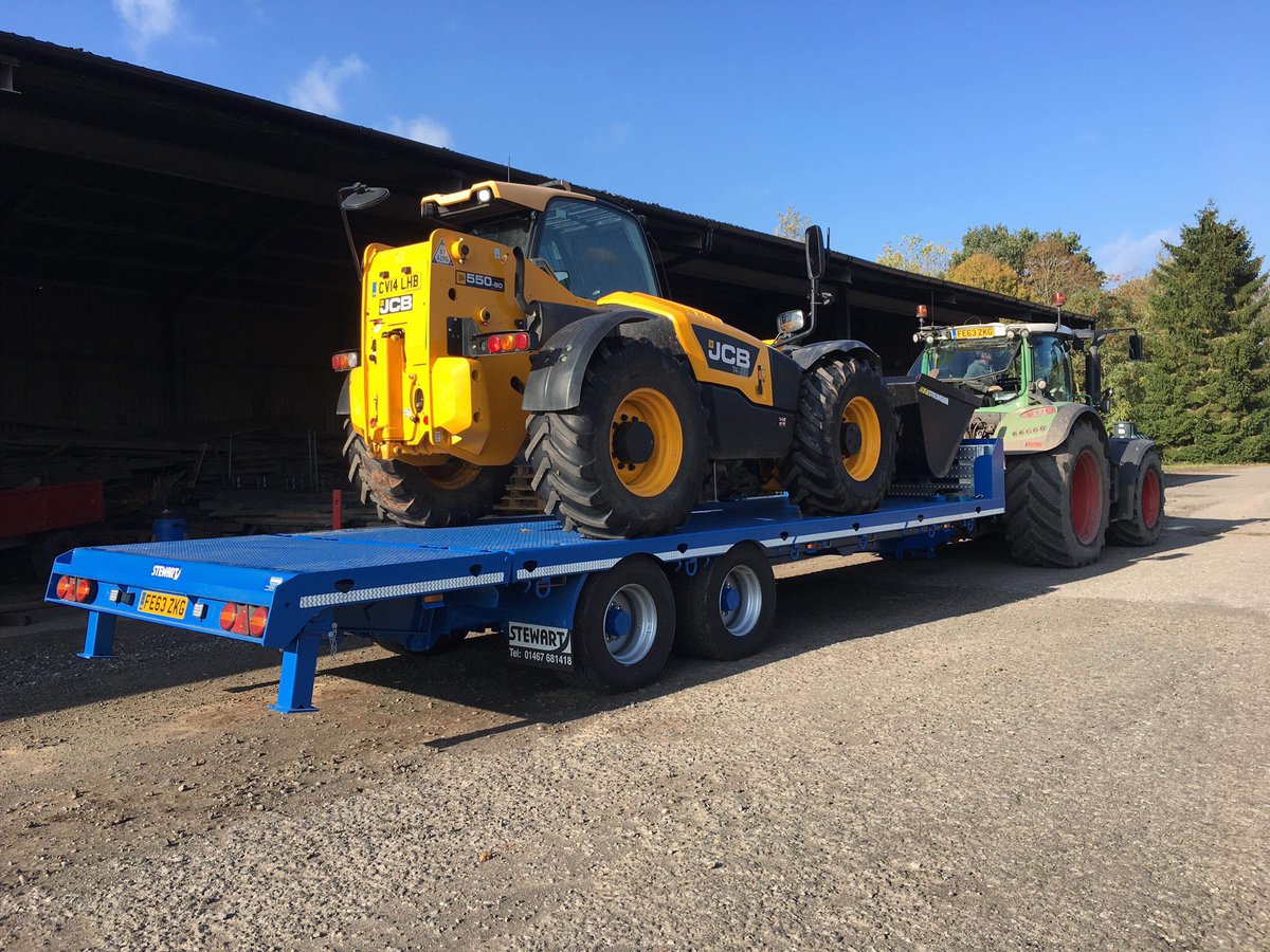 TWBFarms's tweet photo. First run out for our new @StewartTrailers low loader, very impressed so far. Workshop project this winter is to build a demount bowser and premix unit to support our sprayers https://t.co/XGUc43lMRQ