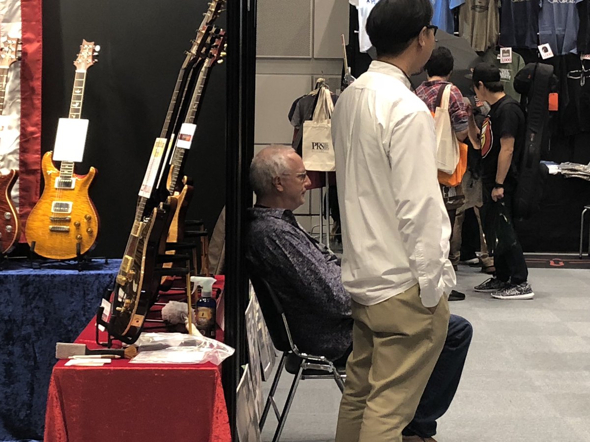 goldstargt's tweet photo. 開場からポール氏が会場をウロウロしてます!
#expprs
#prs https://t.co/84qOKjDNGS