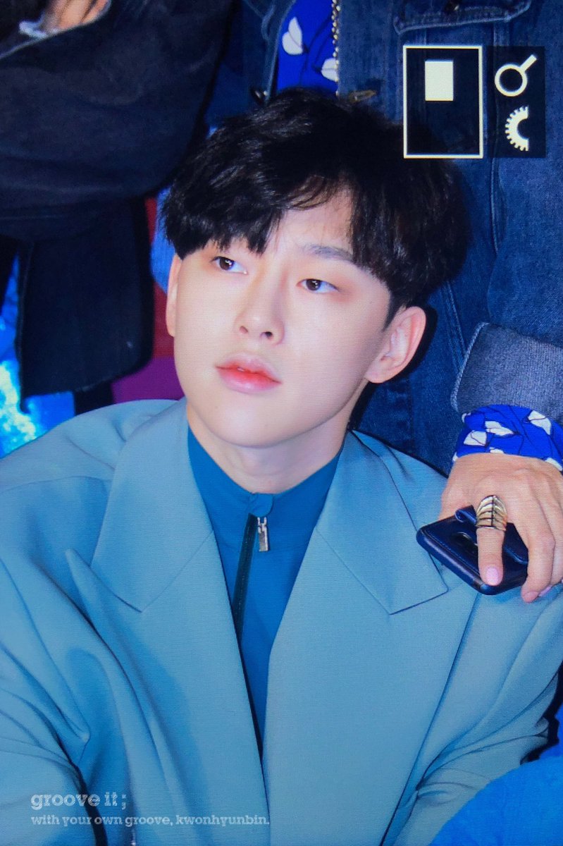 grooveit97's tweet photo. 181020 겸둥 #권현빈 https://t.co/QyEVa8alrT