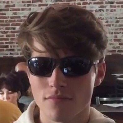 alkitranao's tweet photo. He will never cease to be a walking meme https://t.co/BslNfyJ8tV