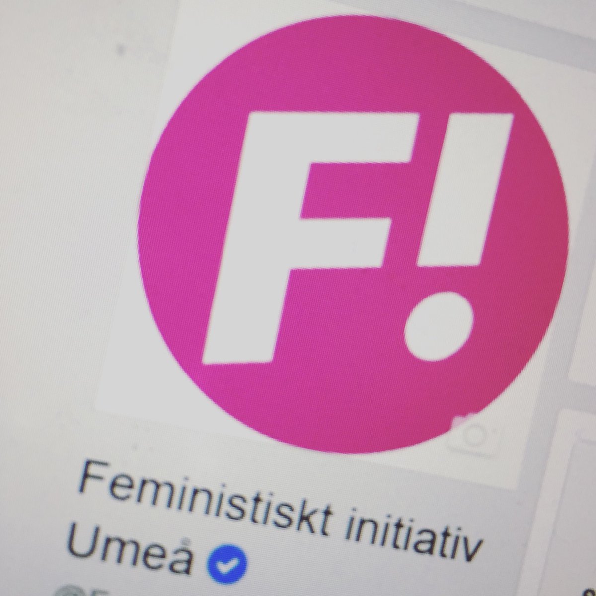 Umefeministerna's tweet photo. Nu kan du anmäla intresse för styrelsearbete inför 2019! https://t.co/yo3P1SoYF2 https://t.co/uxJRQ4fTES