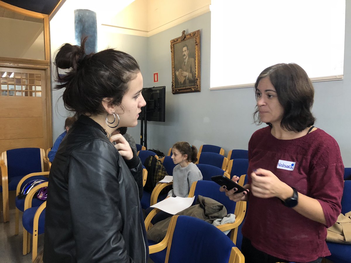 FundacioImpulsa's tweet photo. La presentació de #mentor i #mentorat del #ProgramadeMentoria de la @FundacioImpulsa a #LaGarrotxa! 🤩 https://t.co/ErQfoTubH7