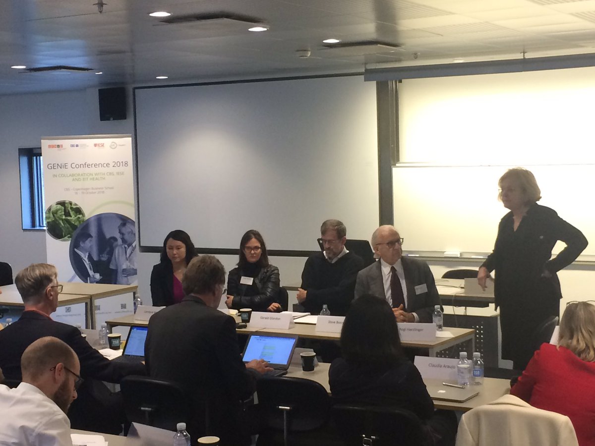 CodinaMontse's tweet photo. Opening of the Teach the Teacher post #GENIE2018 conference workshop at @CBScph. Discussing tools for teaching healthcare innovation @EITHealth @UrsulaMuehle https://t.co/sG5FR6jIJK