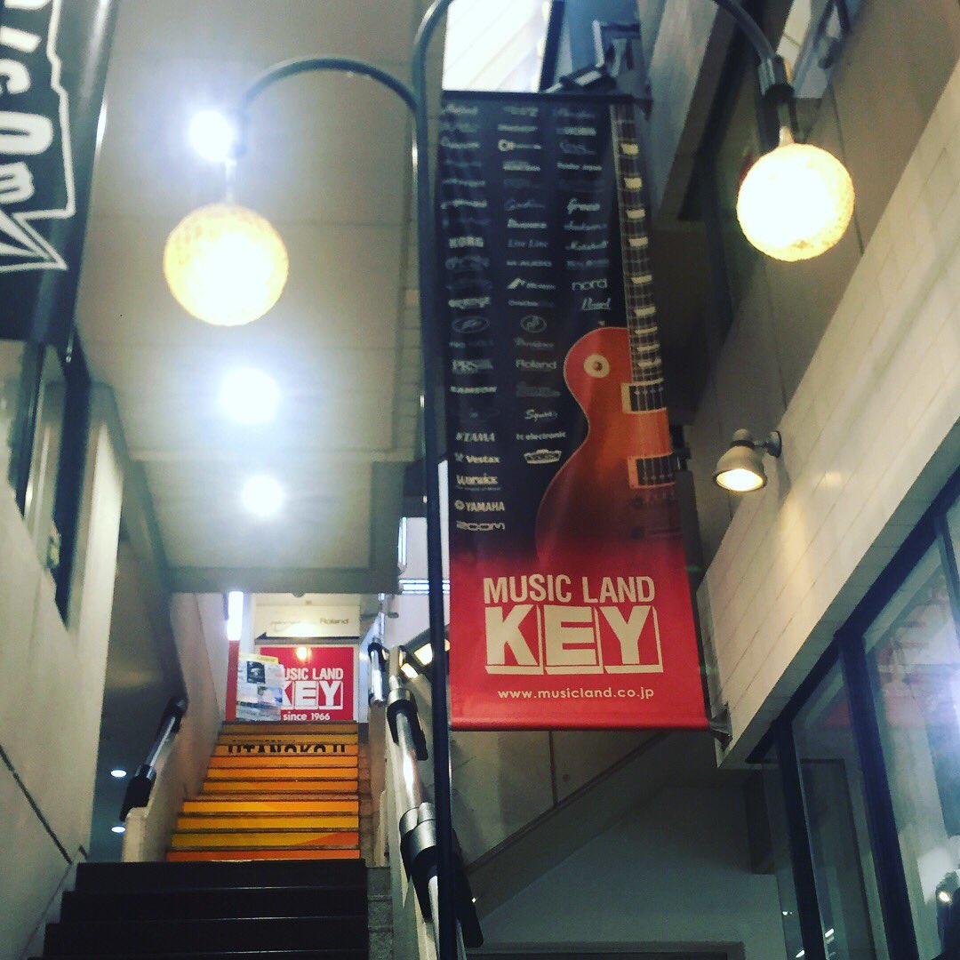 先日は京都へお邪魔しましたー^ ^いろいろな方とお話できて久しぶりの京都を堪能する事なく用事済ませて、大阪戻りましたが楽しかったです！