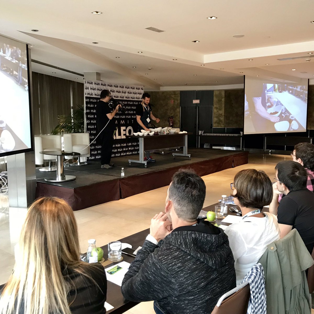SummitPaleo's tweet photo. ¡Tiempo de showcooking! El gran @Fer_elEspi nos enseña su ‘versión 2.0’ de lombarda fermentada #summitpaleo2018 https://t.co/kFdczjGFJO