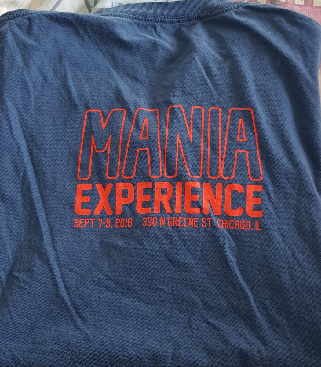 dearfuturekimmy's tweet photo. Thank you @goldxplated for sending a piece of the @falloutboy #maniaexperience to me in the UK! I promise to iron it before I wear it ๐ https://t.co/bEw78Kibr5