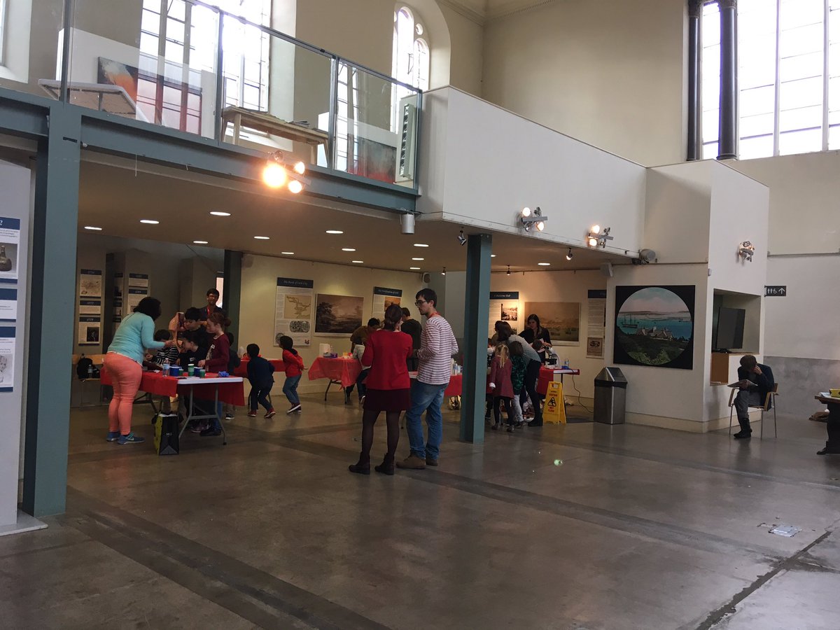 Pharmabiotic's tweet photo. Hola Cork! Some of our Spanish speaking scientists are in @StPetersCork on North Main Street teaching children all about their research en espanõl this morning with @NativeScientis1, come along and say #Hola #Spanish #PureCork #BelieveinScience https://t.co/WlfE3zdz06