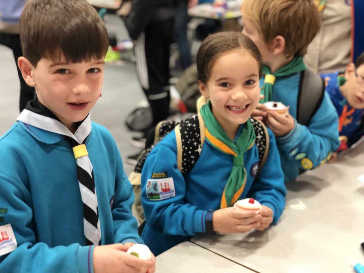 MerseysideScout's tweet photo. Beavers and Cubs enjoying the creative zone #ScoutingATW2018 https://t.co/qTJ3TtrkOL