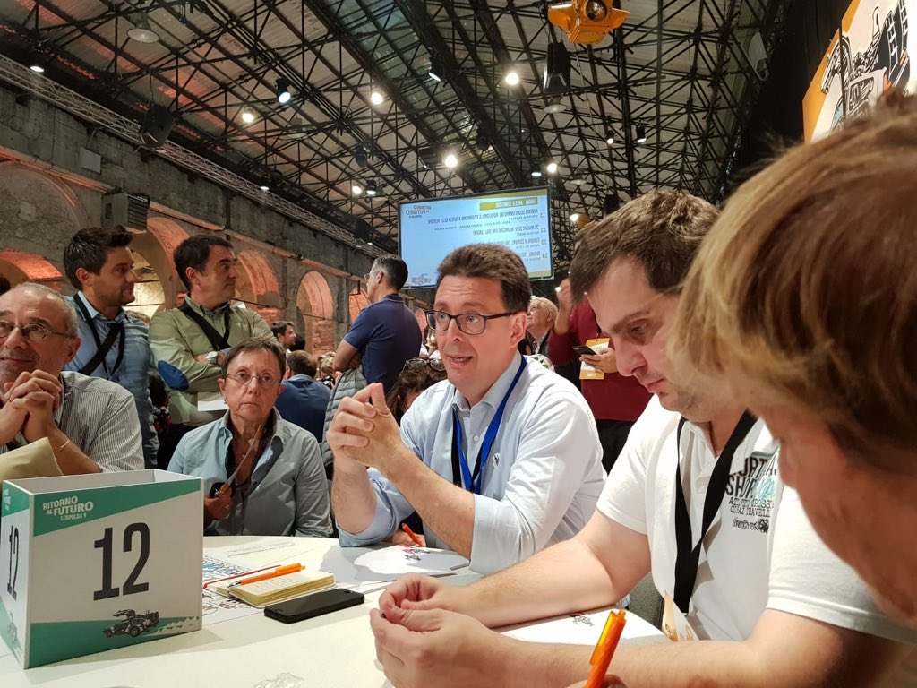 Iniziata la discussione al #tavolo12: come rendere le prossime elezioni europee il primo passo della ricostruzione europea #leopolda9 #leopolda #ritornoalfuturo