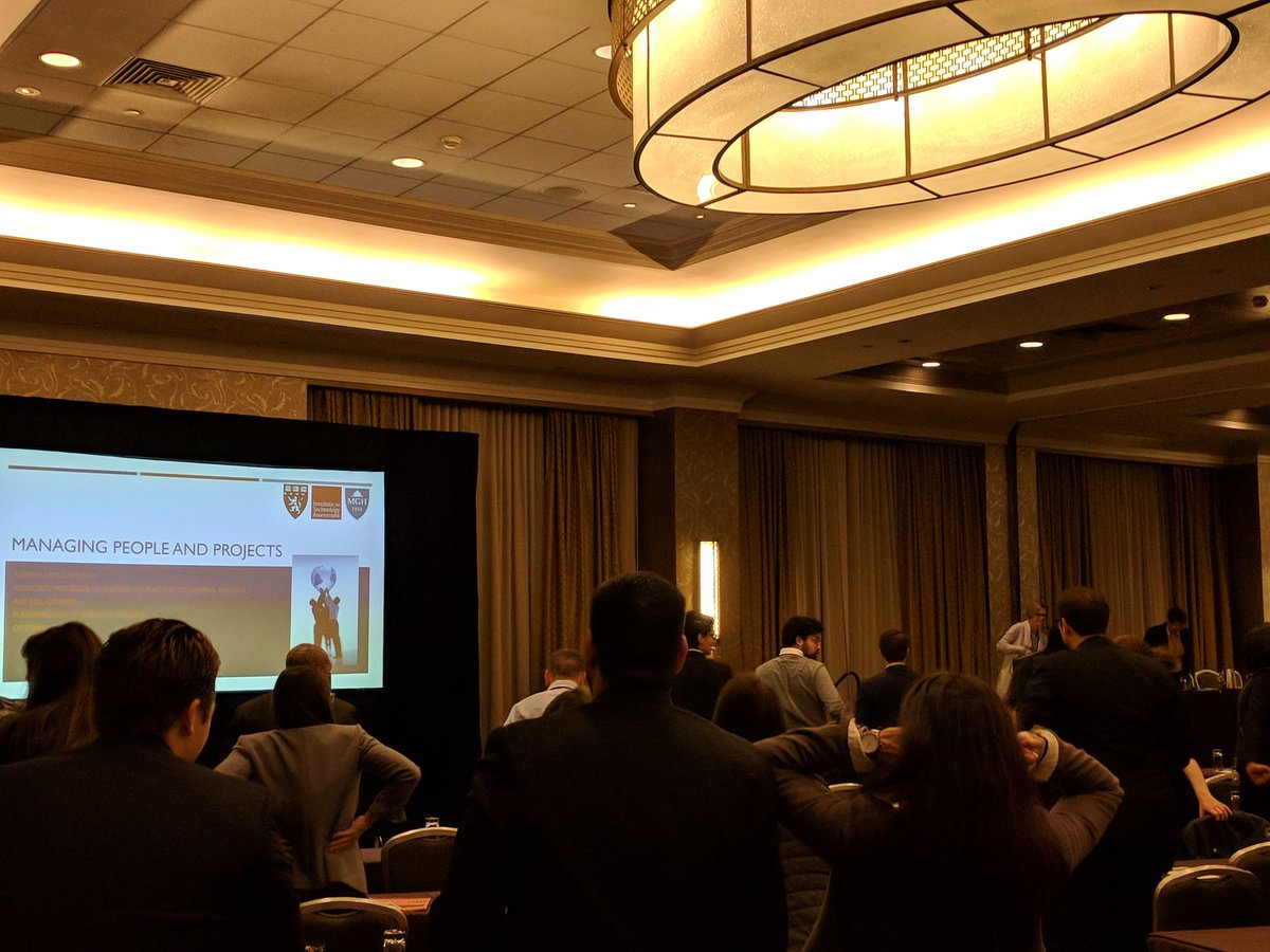 AshGosain's tweet photo. #AASFC2018 @lubitz_carrie on managing people and teams- building a framework for the next generation of #SurgeonScience @AcademicSurgery https://t.co/8HvCdOnoZ4