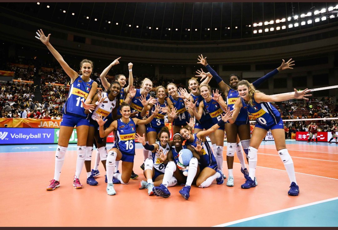 Una come te
Uno come me
Non la può dimenticare!

Grazie #Azzurre! 
#ItaliaSerbia #VolleyMondiali18
#FIVBWomensWCH
@CremoniniCesare