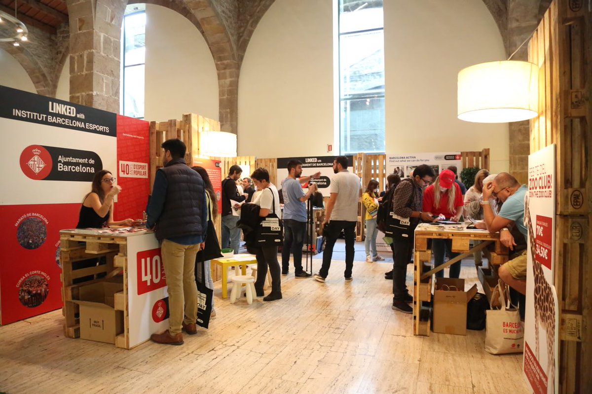 bcn_ajuntament's tweet image. La població estrangera representa el 18,5% del total de Barcelona. Celebrem el Dia de la Comunitat Internacional de Barcelona al Museu Marítim per posar en comú la seva arribada i creixement a la ciutat. #BarcelonaICD