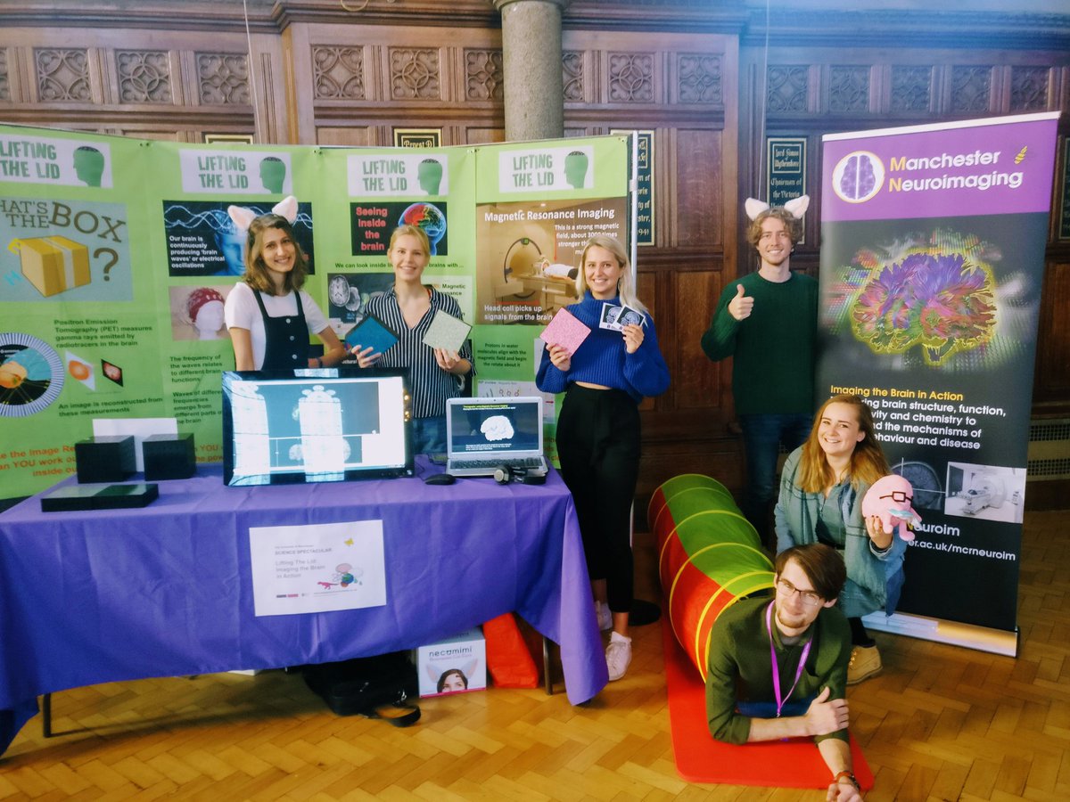 lizmcmanus93's tweet photo. @McrNeuroIm ready to go at the #ScienceSpectacular https://t.co/MumnhMlmwH