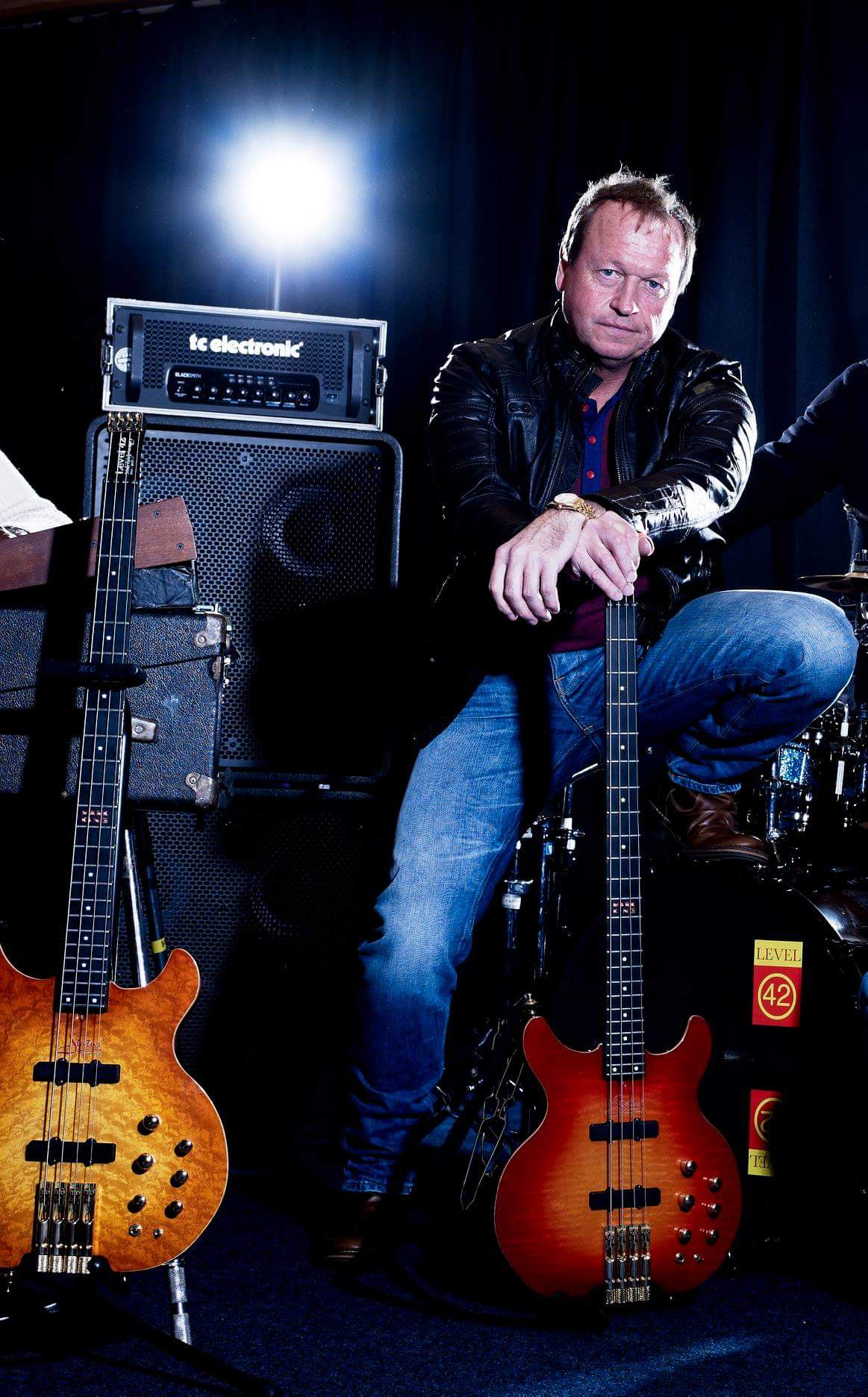 Mark King (Level 42)
Birth 1958.10.20 Happy Birthday
 