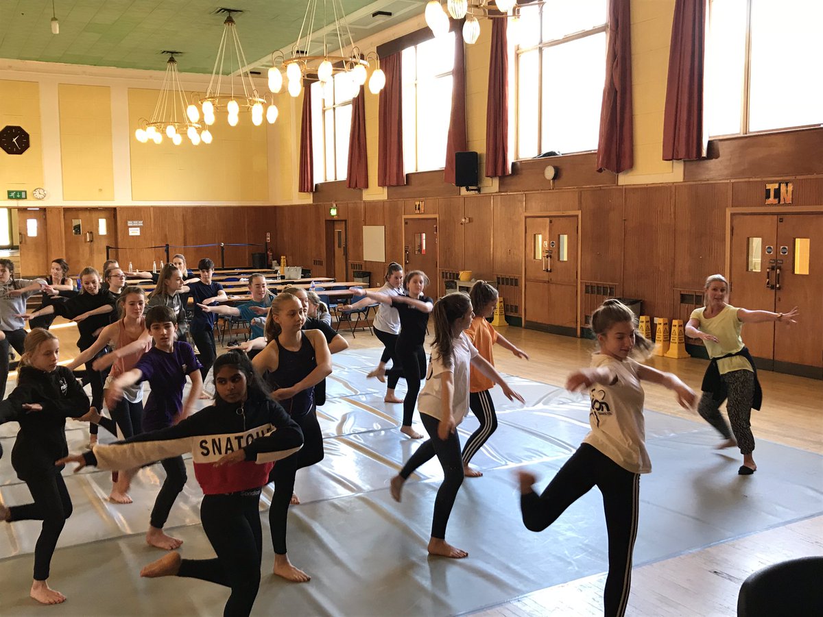 EBAPerfArts's tweet photo. @EatonBank #gcsedance students busy in their 2nd session of the day already! #gcsesupport https://t.co/uCJwqQGFrE
