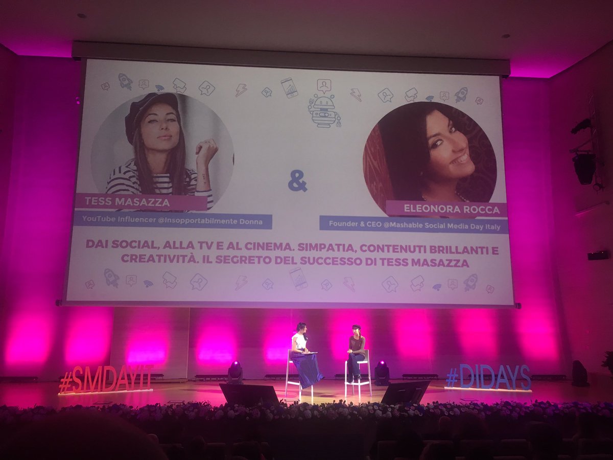 CaponeTeresa's tweet photo. Tess Masazza racconta con ironia le caratteristiche femminili. Fantastica! 😂❤️ #SMDAYIT #DIDAYS https://t.co/9y3hIjZsil