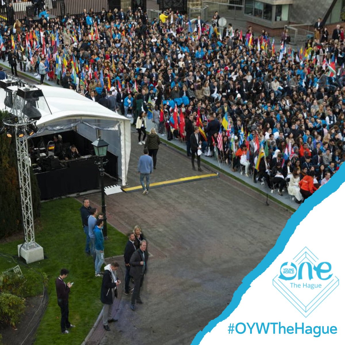 janwon's tweet image. I made this Gigapixel of 1800+ young leaders from +190 countries building a better world @OYWTheHague @OneYoungWorld
