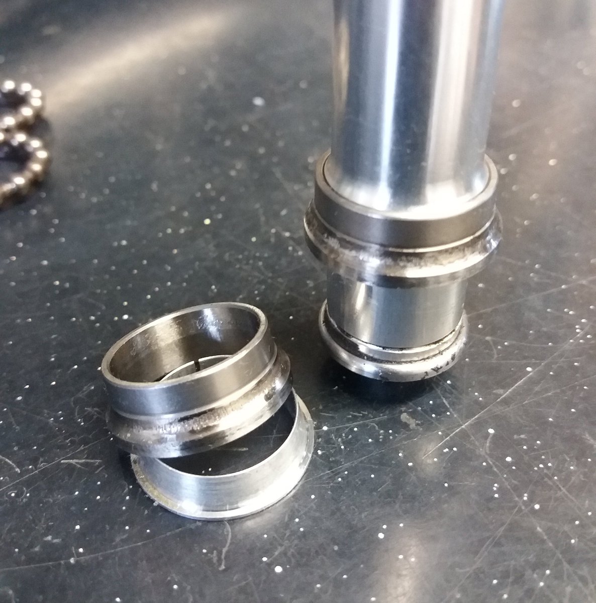 BuildCycleWorks's tweet image. Regular servicing helps keep your wheels turning, your brakes braking and helps keep your bike safe by identifying potential issues before they become a major concern. 

I'm taking bookings for servicing and repairs  for the last few days of October and into November now.