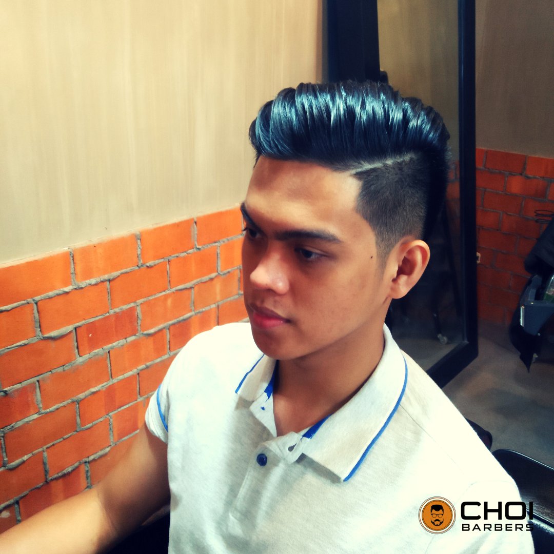 choibarbers's tweet photo. Quiff matches the creative, competitive and perfectionist personality of Kristoffer. 😎#CHOI #Ultimate #CHOIMan #DavaoBased #DavaoBarbers #Barbershop #Barbers #haircut #hairstyle #hairtattoo #quiff #shave #beardtrim #beard #mensgrooming https://t.co/cFk2fEEnY0