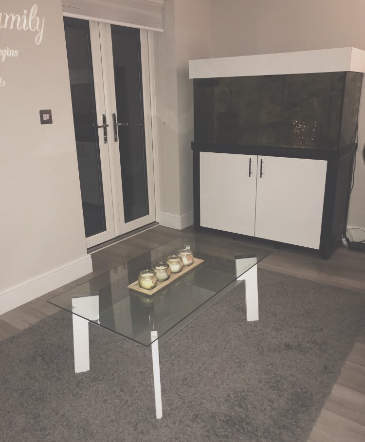 InteriorMalo's tweet photo. Transformation! Open plan living and kitchen area has been separated and made to feel cosy and inviting by arranging the furniture so that it separates the room! 
Wow how amazing does this look!!!🌷🙌🏼
Malo Interior has worked with the style requested and delivered! ☺️ https://t.co/TU7ktXQBFT