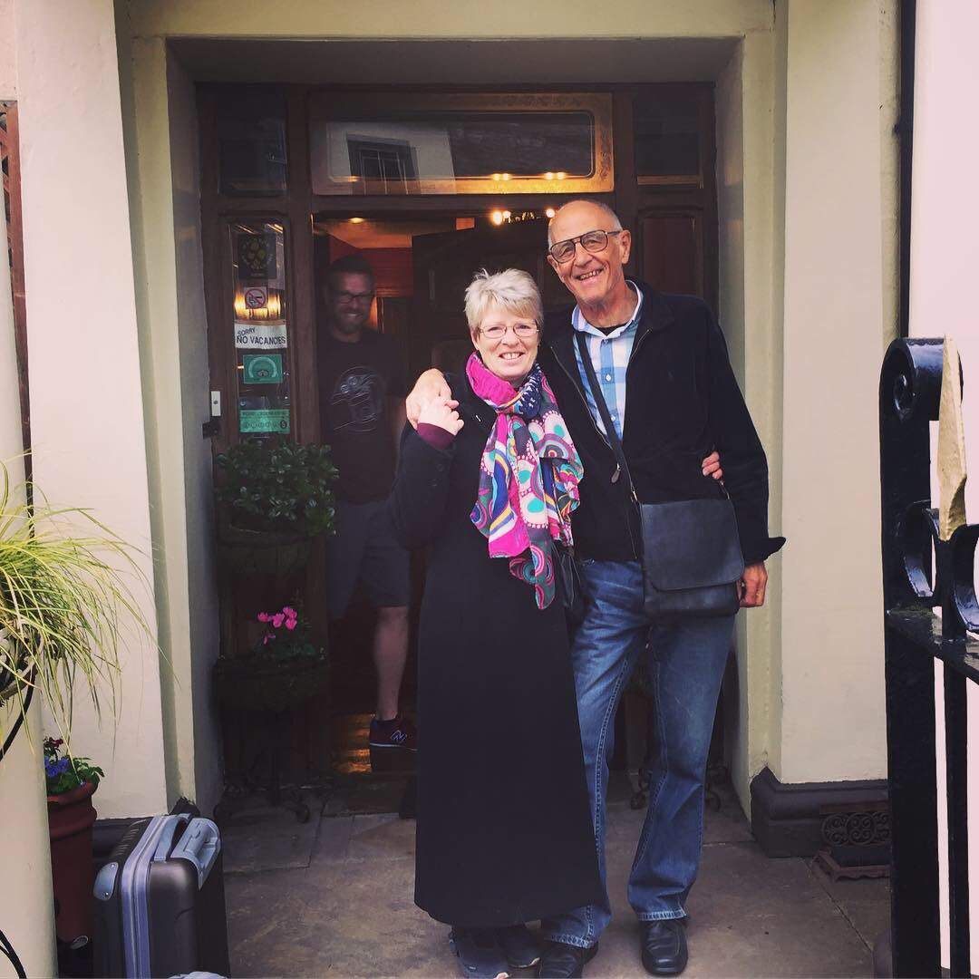 oldcrofthouse's tweet photo. One of the best things about our job is you never know who you will meet
#owners of @theoldcrofthouse #20yearsago #photobombed #currentowner #bedandbreakfast #kirkbystephen #agreatmorning #exchangingstories #history #grade2listedbuilding #specialplacestolive #specialplacetostay https://t.co/AdVl0ZQadX