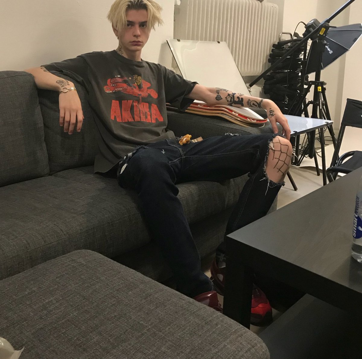 lucask3d's tweet image. – j&apos;vous haïs.