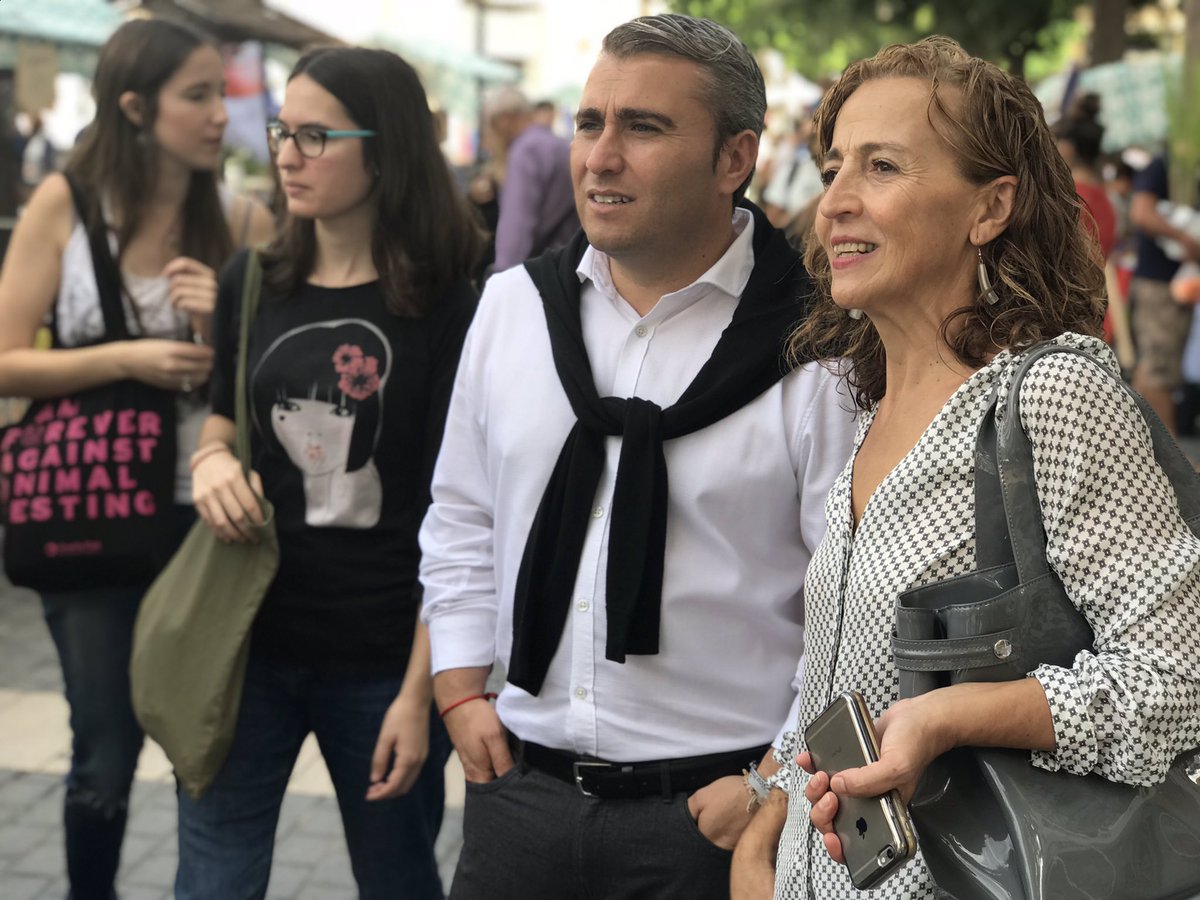 Virgilio_Moreno's tweet photo. Com a qualsevol #fira no pot faltar la part gastronòmica, vistam la #FiraVegana #FiresInca18 https://t.co/JaOaTmvfI3