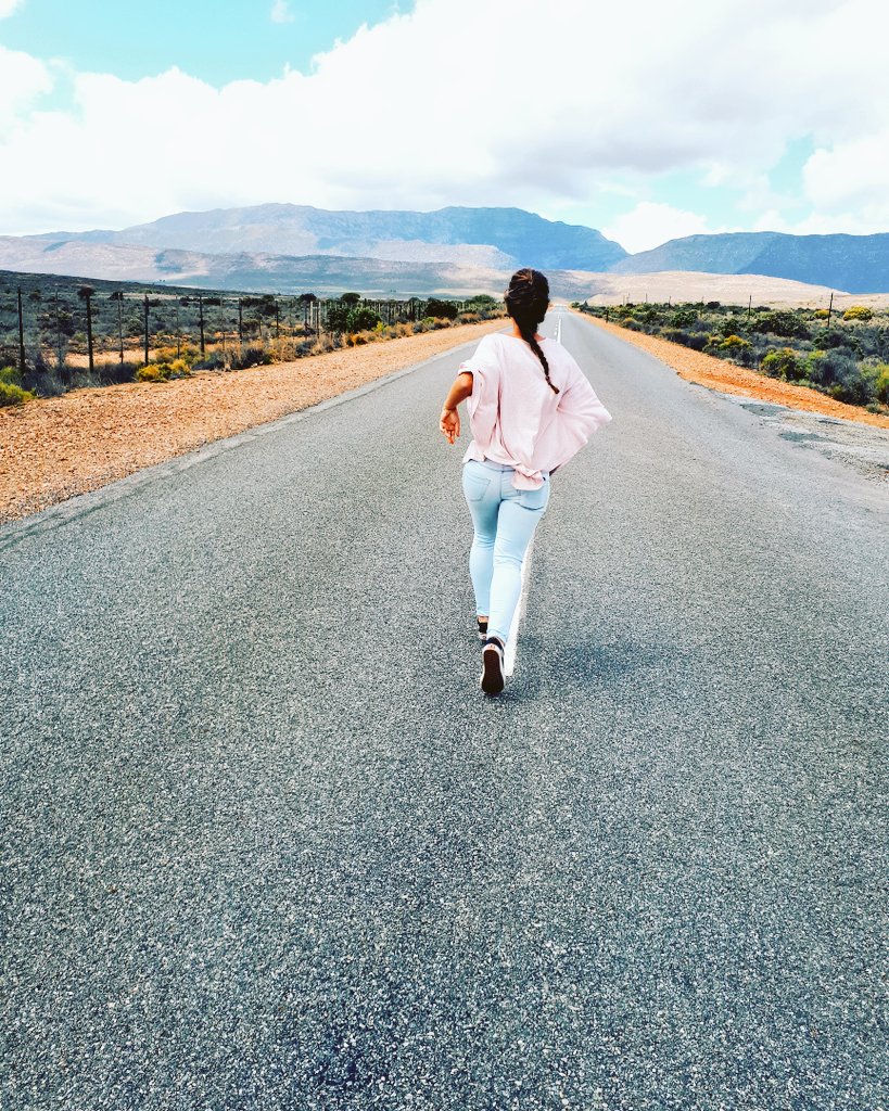 van_sinead's tweet photo. Fun fact. I heal people without the use of medication. Pretty cool huh
#health #healthyliving #PhysicalAactivity #physicaltherapy #whereincrediblehappens #nutrition #exercise #exerciseismedicine #biokinetics https://t.co/m5MKNEMu24